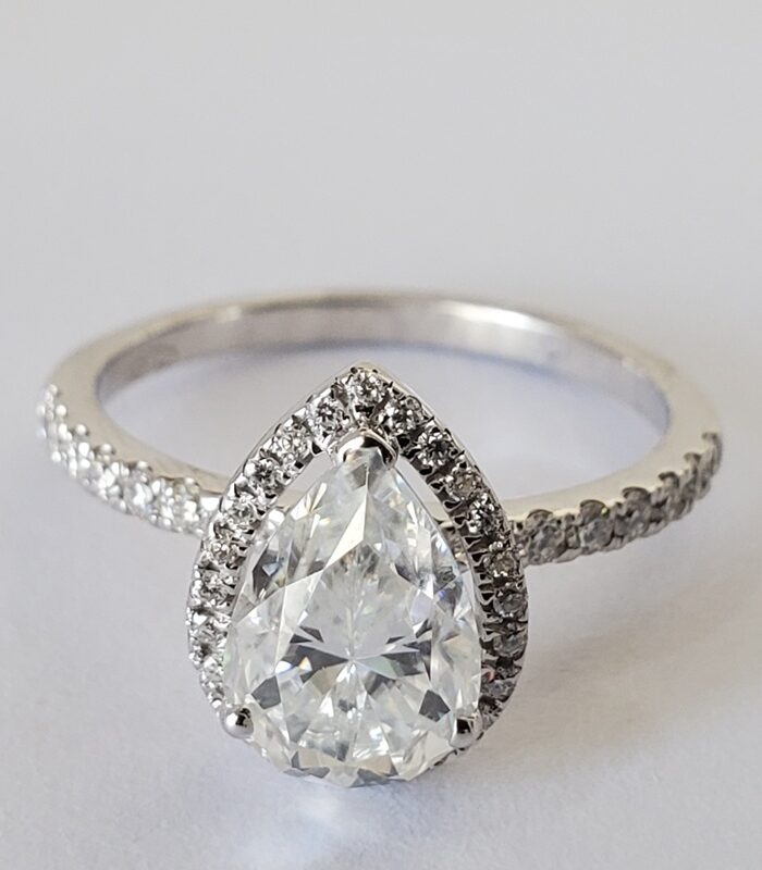 MOISSANITE PEAR ENGAGEMENT RING 18KT WHITE GOLD