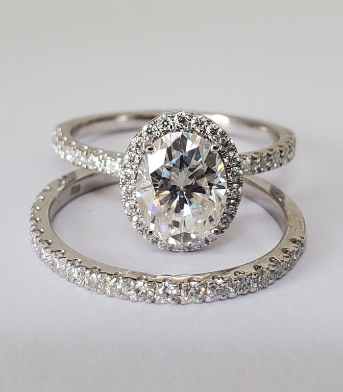 OVAL HALO MOISSANITE 18KT WHITE GOLD