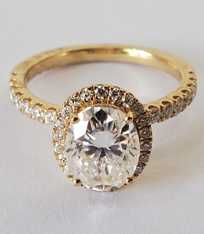 HALO OVAL MOISSANITE ENGAGEMENT 18KT YELLOW GOLD