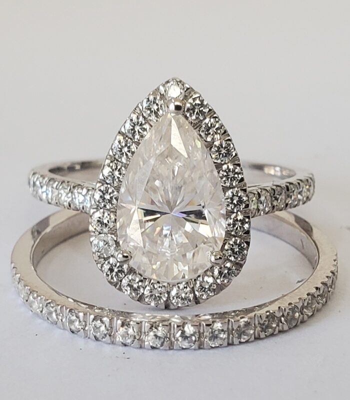 PEAR CUT MOISSANITE SILVER BRIDAL SET