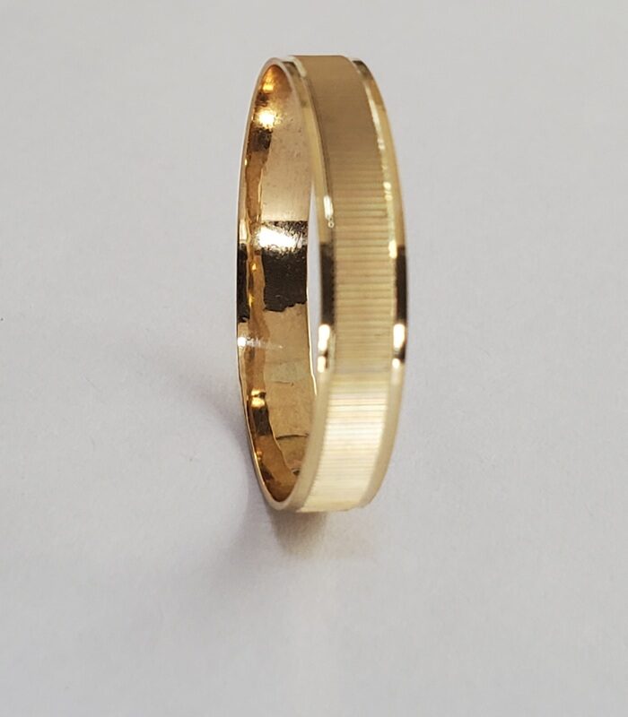 4MM GRILL 18KT GOLD WEDDING RING