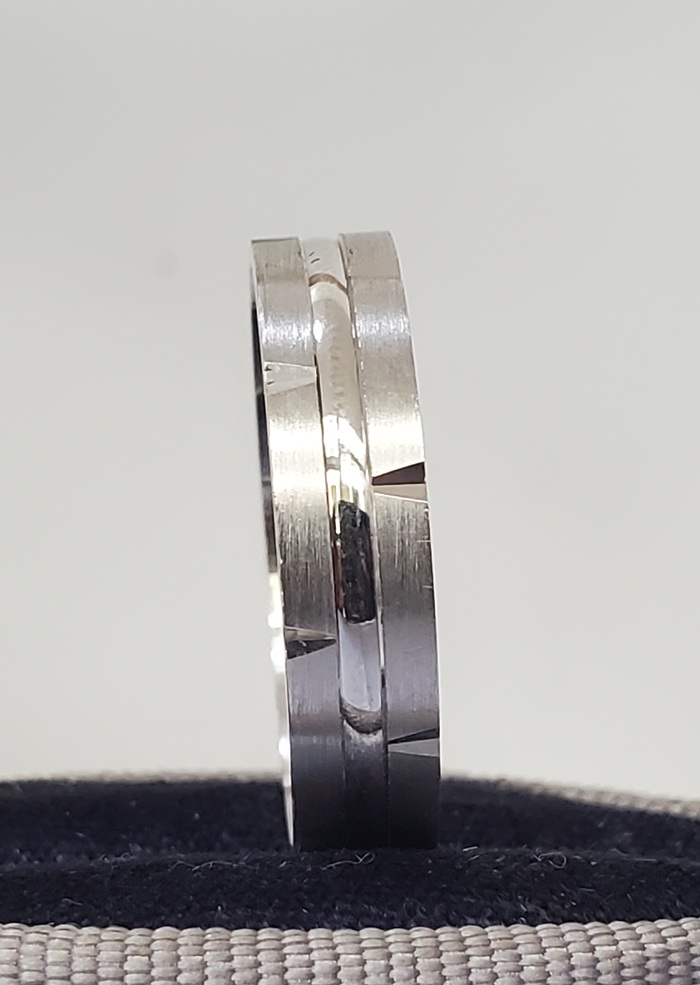 6mm Darted silver wedding band